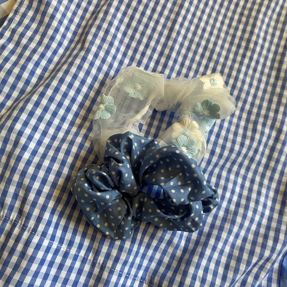 Large scrunchie - Picture 2 of 2